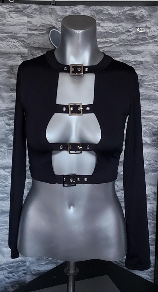 Kinky Zwarte crop top met gespen en lange mouwen S, Zwart, Ophalen of Verzenden, Zo goed als nieuw, Lange mouw