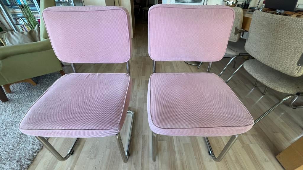 2 oudroze buisframe eetkamerstoelen. Chromen frame. Ribstof., Ophalen, Zo goed als nieuw, Twee