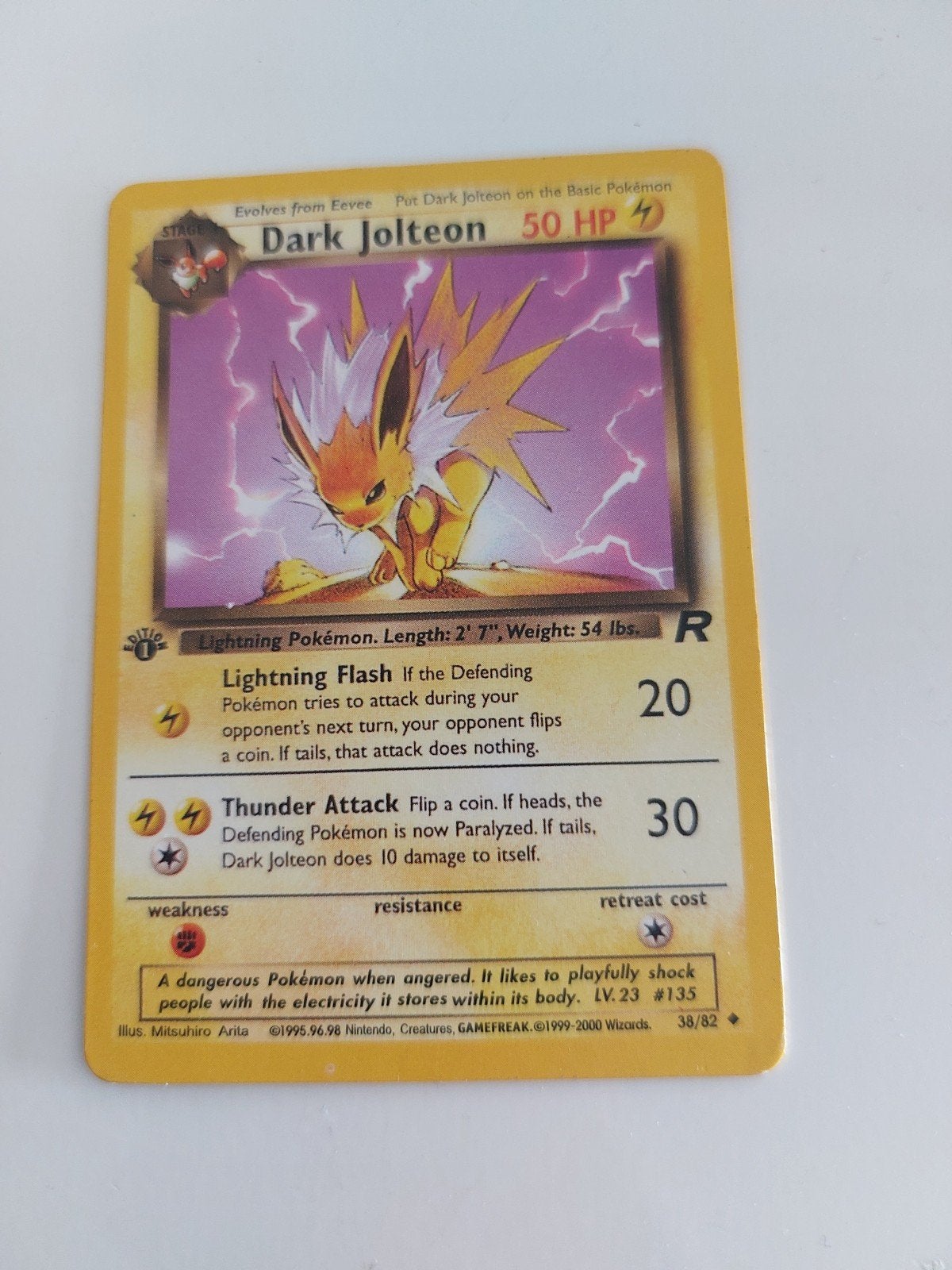 Dark Jolteon 1e editie Pokémon kaart - Goede staat, Hobby en Vrije tijd, Verzamelkaartspellen | Pokémon, Ophalen of Verzenden