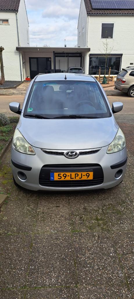 Hyundai i10 1.25 I 5DR 2010 Grijs, Auto's, Hyundai, Voorwielaandrijving, 450 kg, 31 €/maand, 4 cilinders