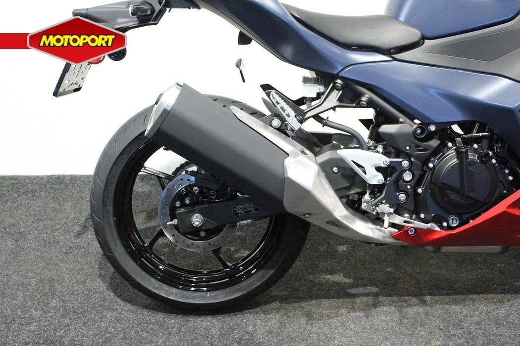 Kawasaki Ninja 500 SE, Bedrijf, Super Sport