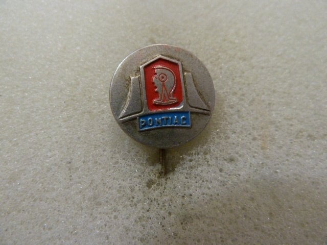 Vintage Pontiac Speldje - Klassiek Auto Merk Pin, Ophalen of Verzenden, Gebruikt, Merk, Speldje of Pin