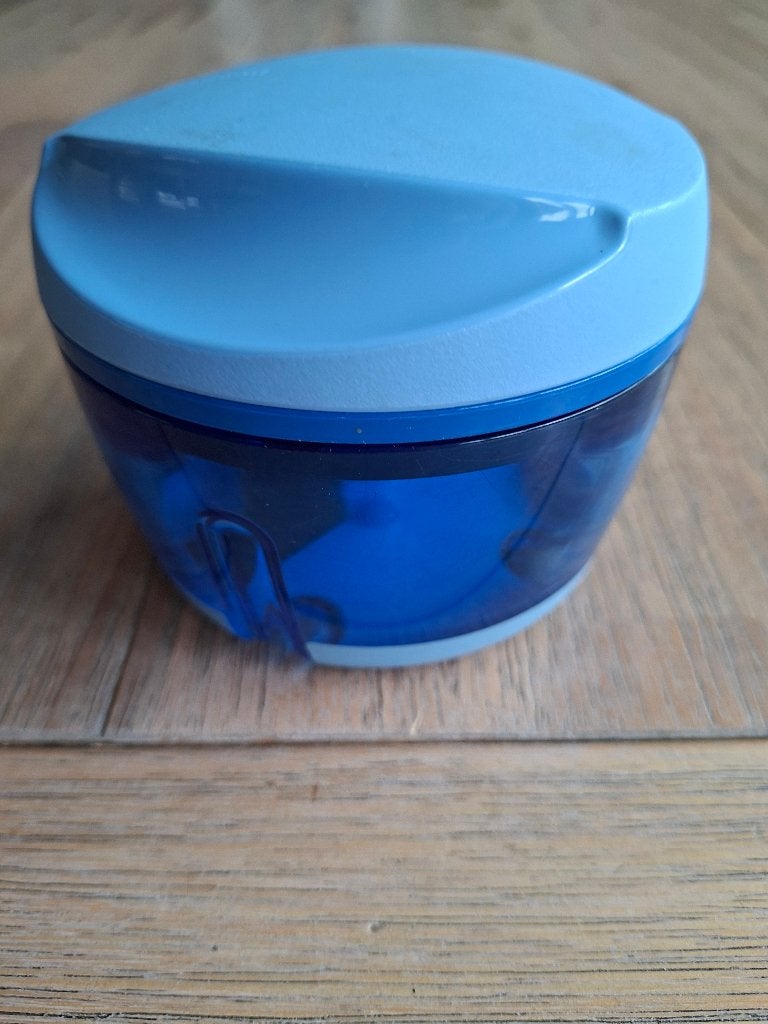 Mini hakmolen. Tuperware sonic chopper. 8 cm hoog. Blauw, Kunststof, Nieuw, Ophalen of Verzenden, Overige merken
