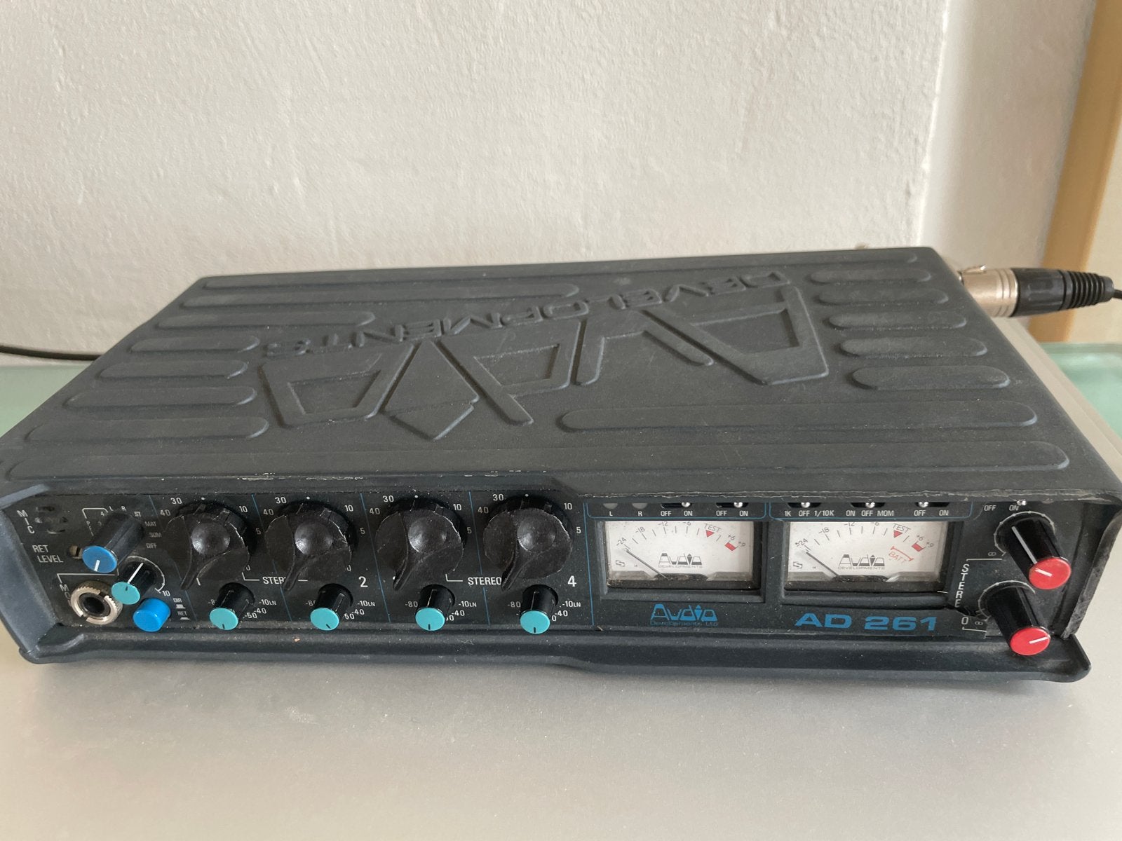 Audio Developments AD 261 Mengpaneel - 4 Kanalen, Ophalen of Verzenden, Gebruikt, Minder dan 5 kanalen, Microfooningang