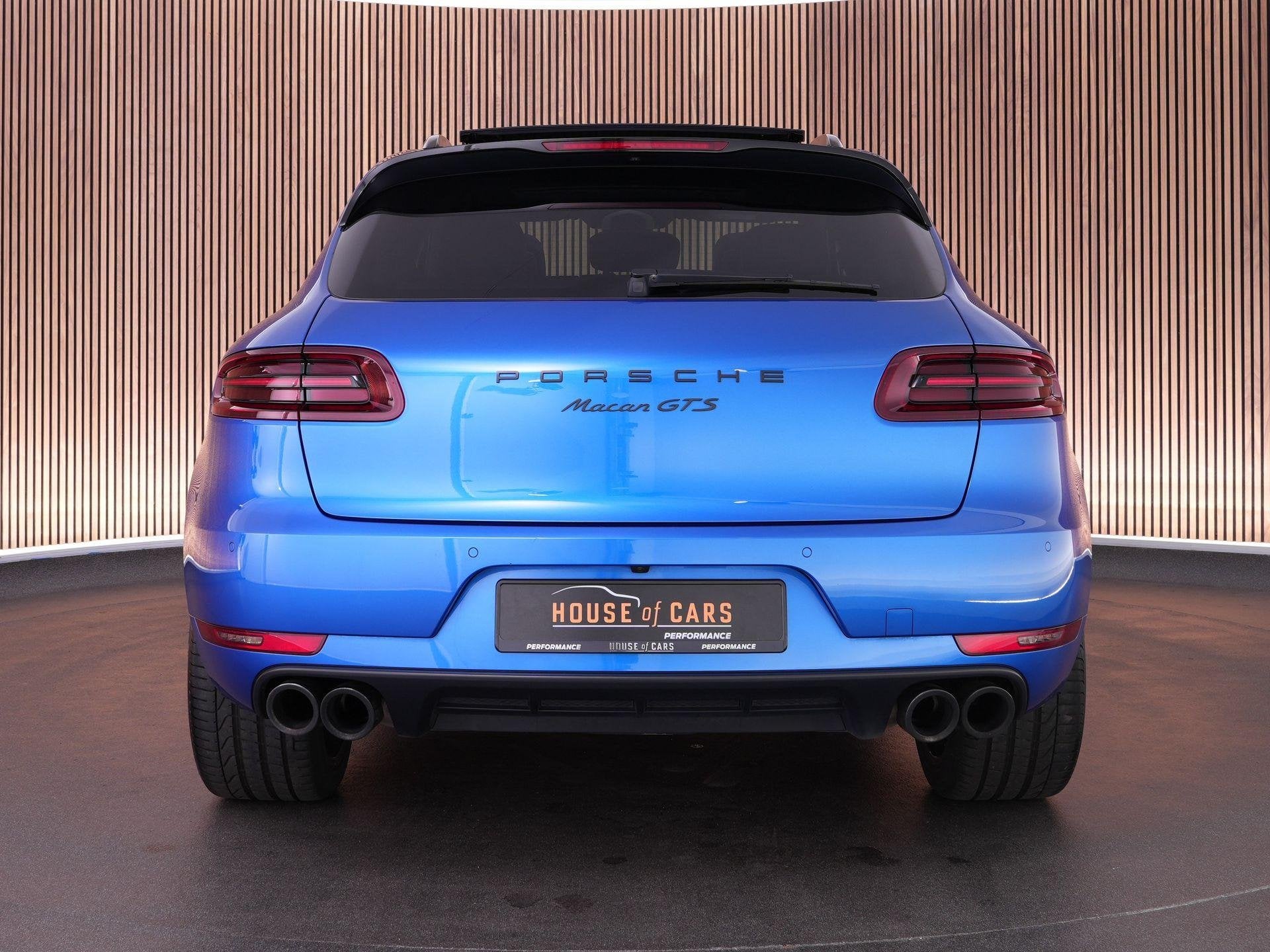 Foto 7 van Porsche Macan 3.0 GTS |panoramadak|luchtvering|PASM|sportuit