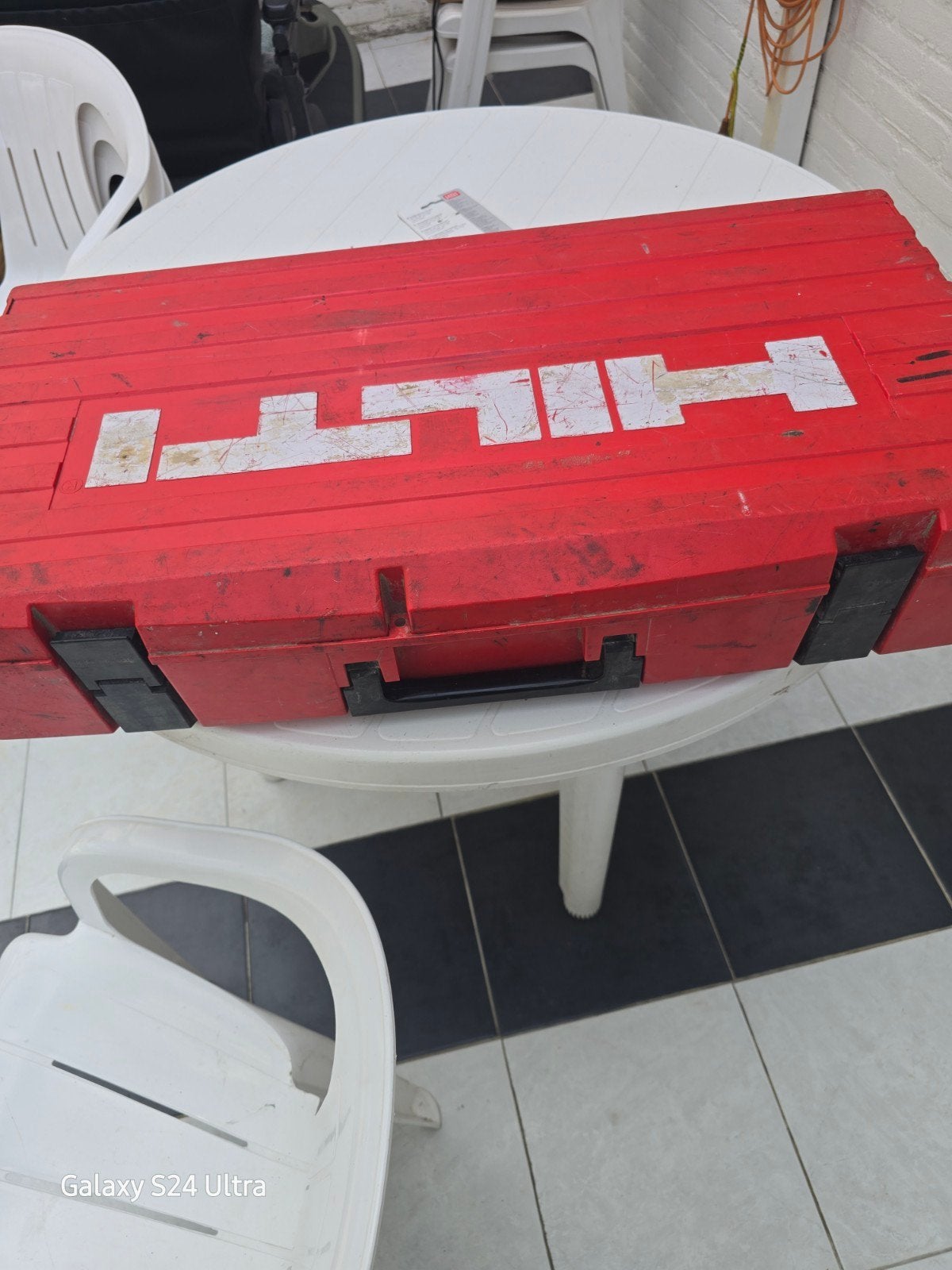 Hilti TE 905-AVR Breekhamer met koffer, Ophalen of Verzenden, Gebruikt, 600 watt of meer, Boor- en/of Breekhamer