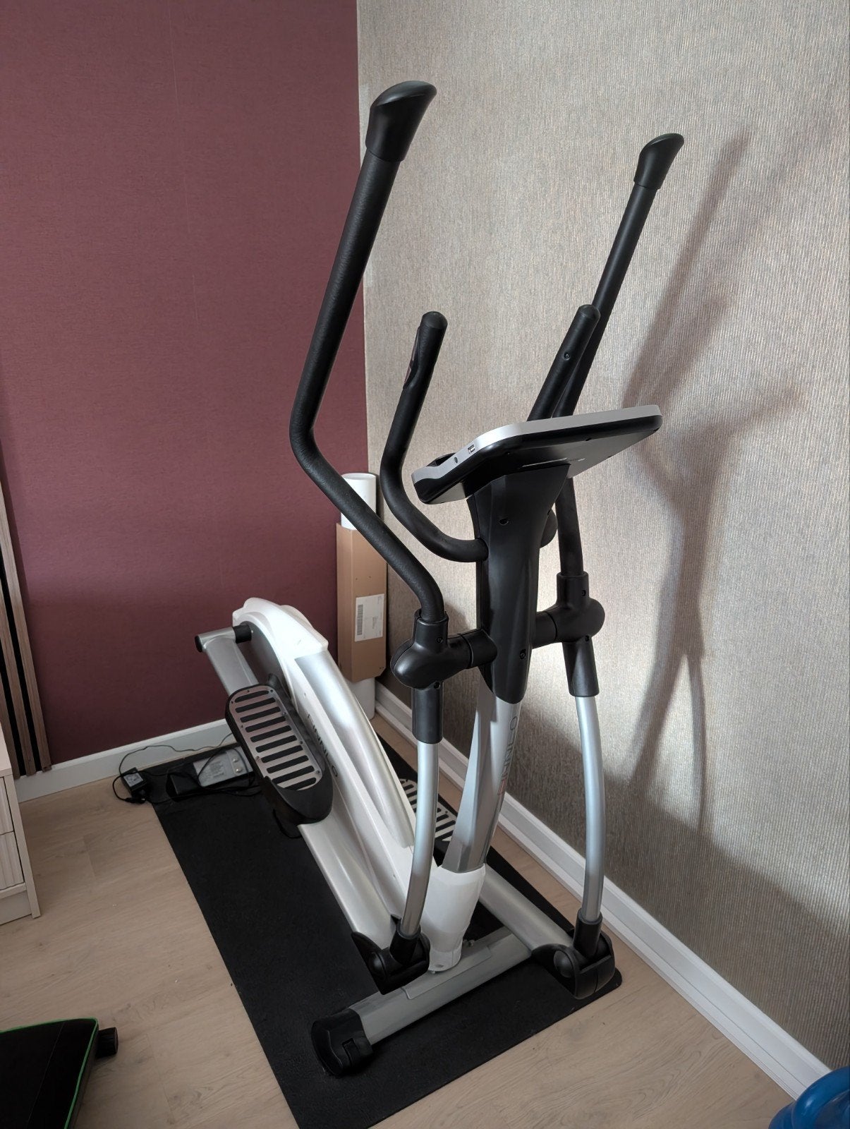 Finnlo Crosstrainer - Zo goed als nieuw, Ophalen, Benen, Zo goed als nieuw, Crosstrainer