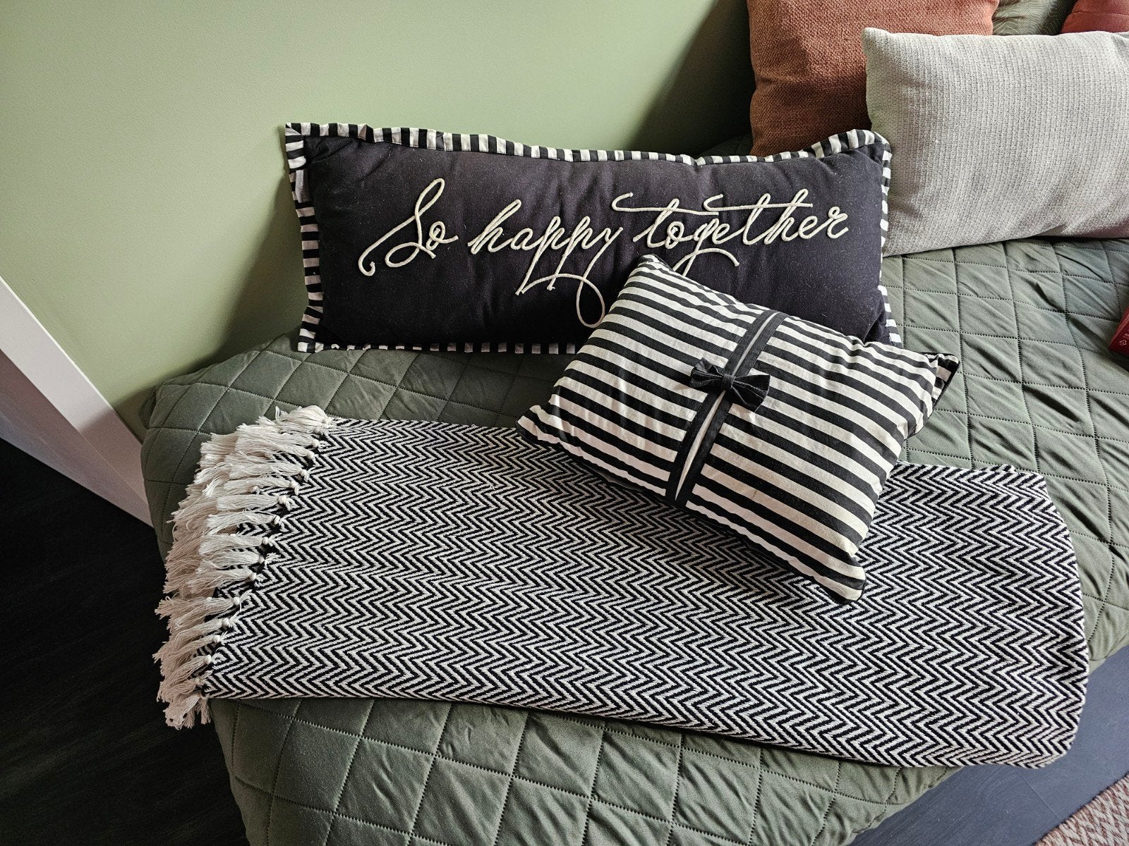 Riviera Maison kussenset en Tiseco Home plaid, Ophalen of Verzenden, Zo goed als nieuw, Zwart