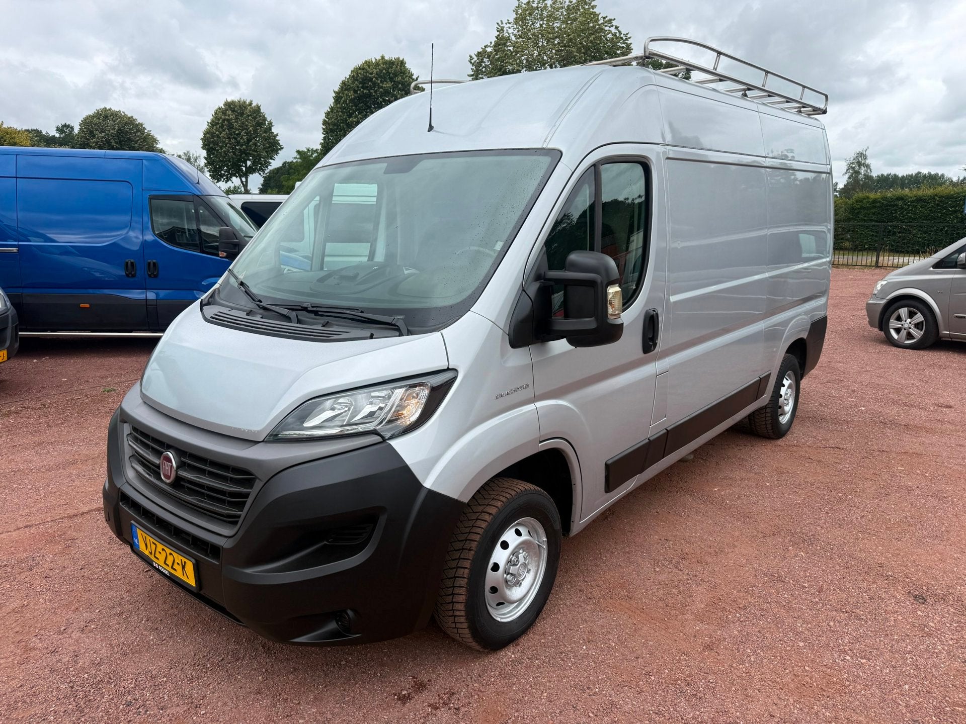 Fiat Ducato 30 2.3 MultiJet L2H2 Navigatie / Cruise Control, Auto's, Bestelauto's, Voorwielaandrijving, 15 km/l, Gebruikt, Euro 6
