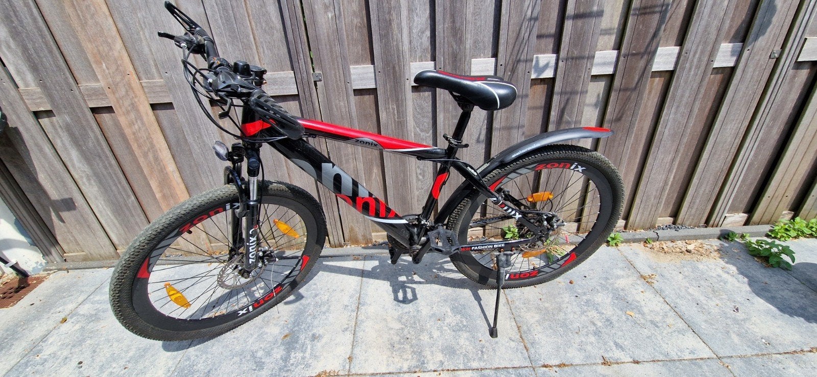 Zonix Mountainbike - Zwart/Rood, wielmaat 26 inch, Ophalen, Zo goed als nieuw, Schijfrem, Overige merken
