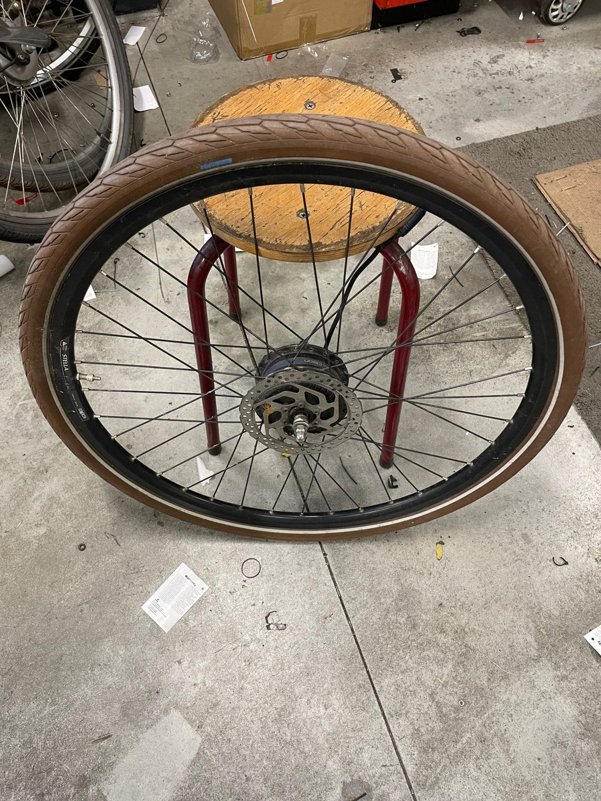 Voor wiel stela fiets, Fietsen en Brommers, Fietsonderdelen, Ophalen of Verzenden, Zo goed als nieuw, Motor