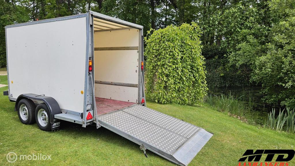 Ifor williams gesloten aanhanger met klep deuren én zijdeur, Auto diversen, Aanhangers en Bagagewagens, Gebruikt