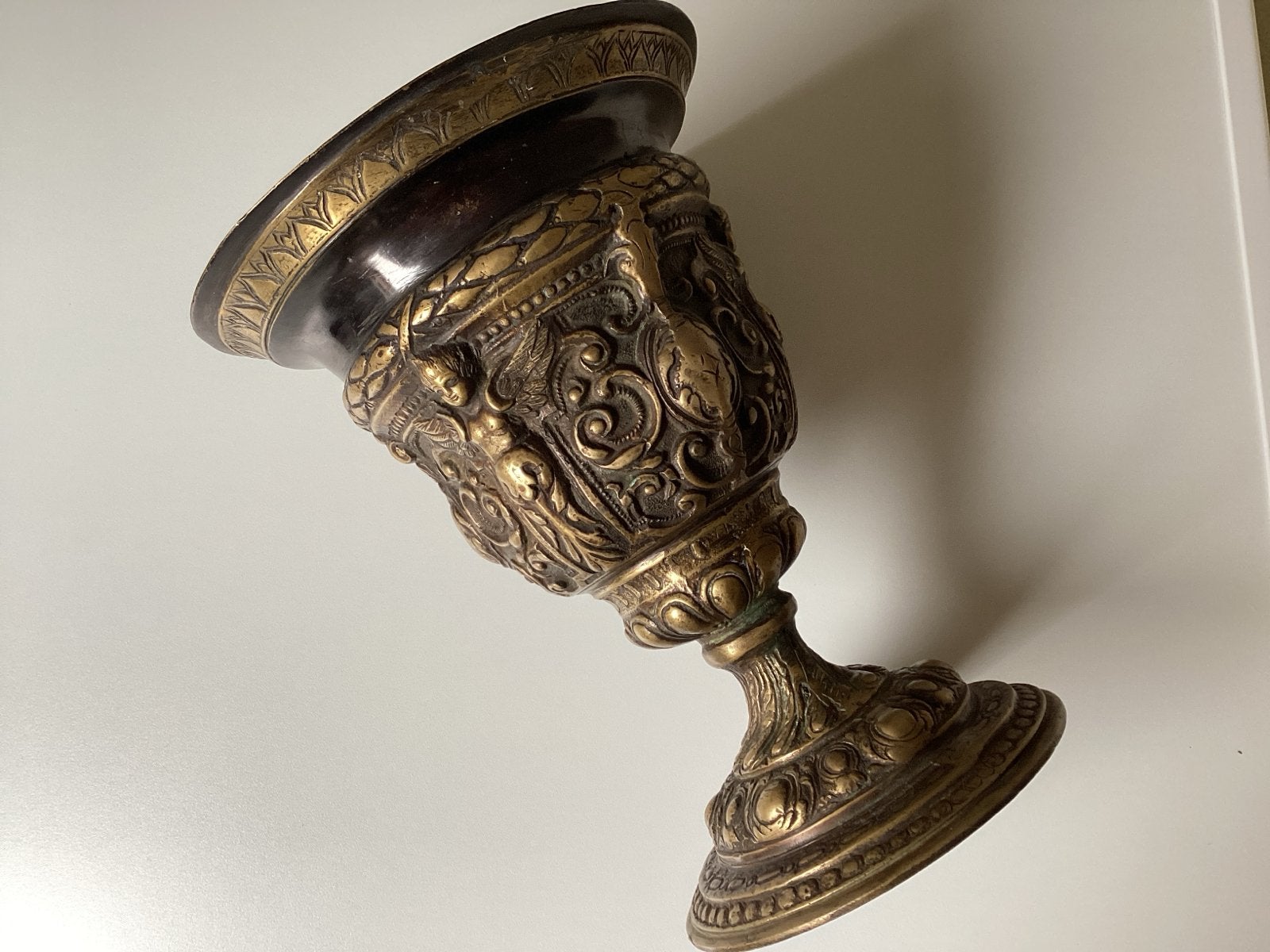 Bronzen Grand Tour vaas/wijnbeker, 26cm hoog, Ophalen of Verzenden, Brons