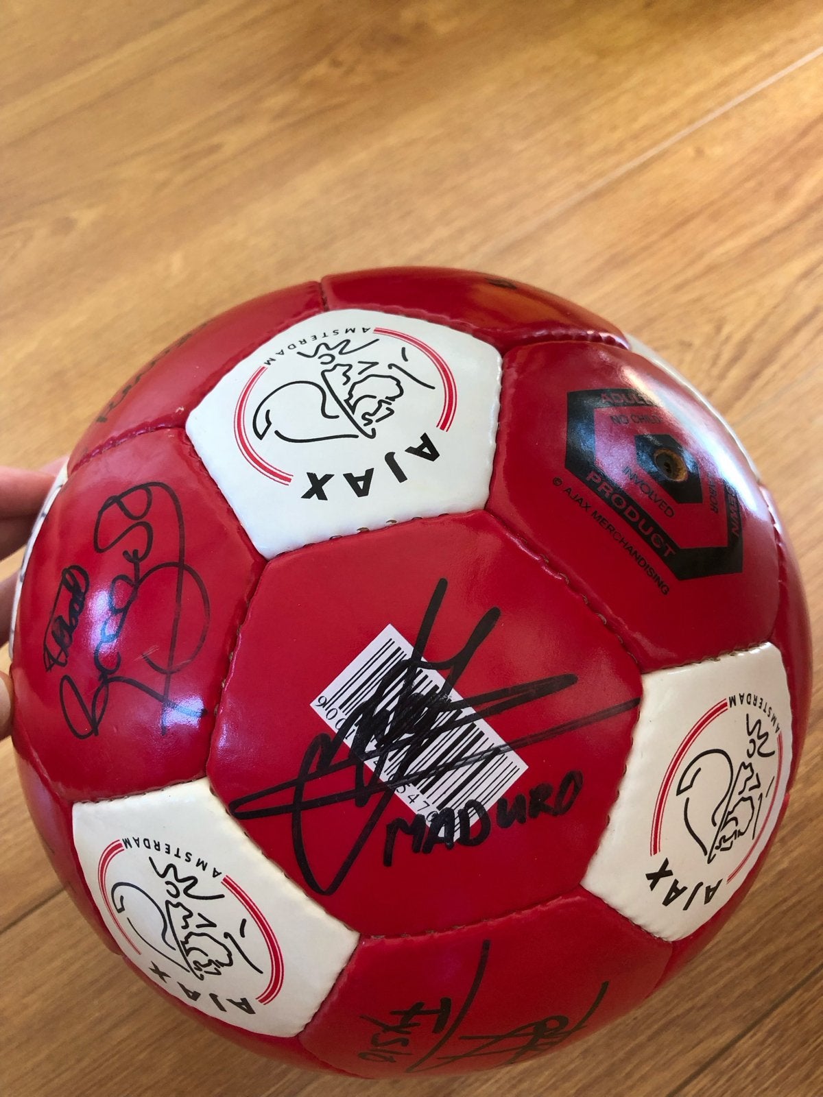 Ajax bal met handtekeningen, Sport en Fitness, Voetbal, Maat M, Ophalen of Verzenden, Bal