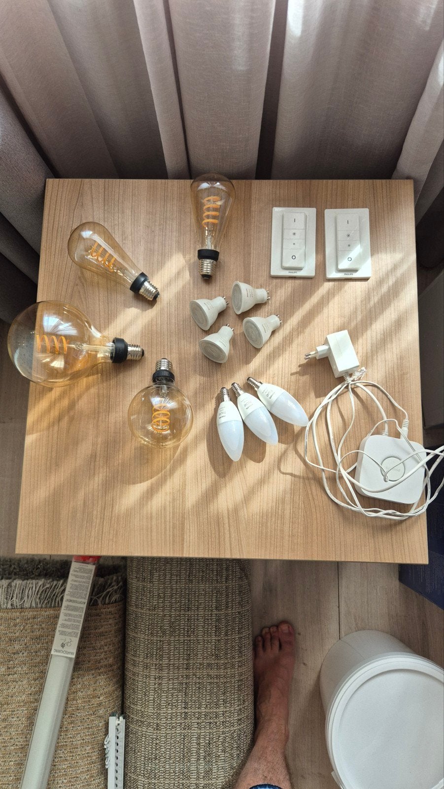 Complete Philips Hue set – 11 lampen + Bridge + 2 dimmers, Ophalen, Zo goed als nieuw, Philips Hue