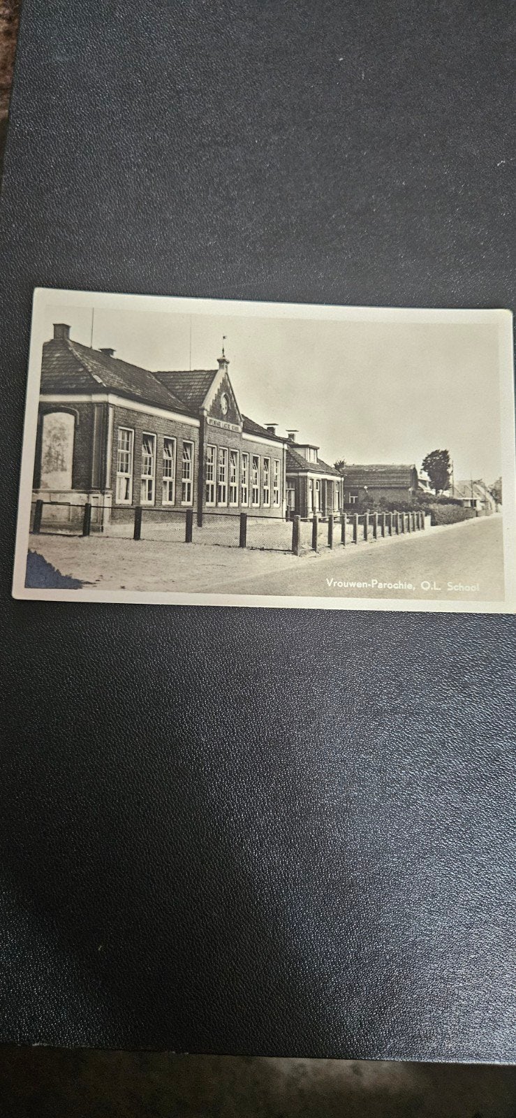 vrouwen parochie o.l. school, Ophalen of Verzenden, 1920 tot 1940, Friesland
