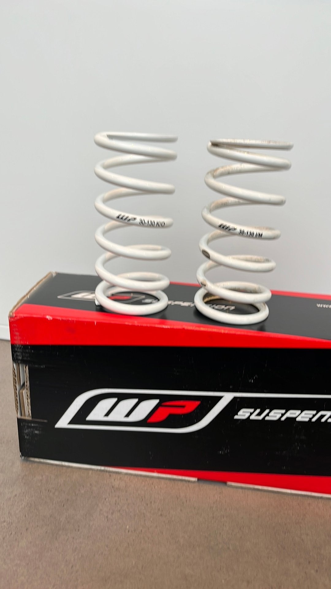 Ktm sx 50 achterveer 30 kg 2 stuks WP achtervering, Ophalen of Verzenden