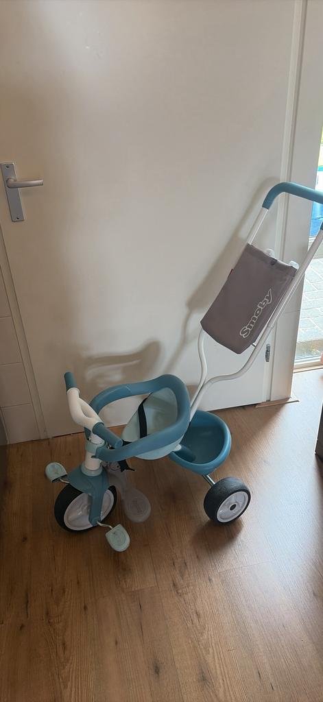 Smoby driewieler, Fietsen en Brommers, Fietsen | Driewielers, Ophalen, Zo goed als nieuw, Duwstang