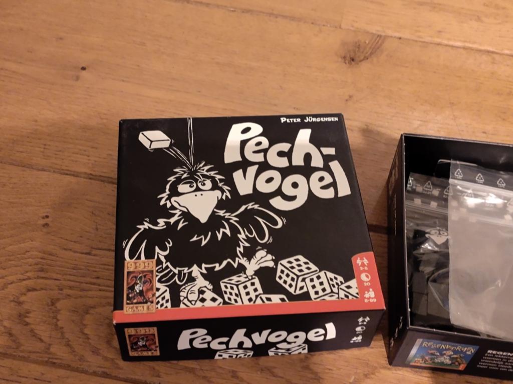 Pechvogel dobbelspel - Leuk en compact gezelschapsspel, Gebruikt, Vijf spelers of meer, Ophalen of Verzenden, 999 Games