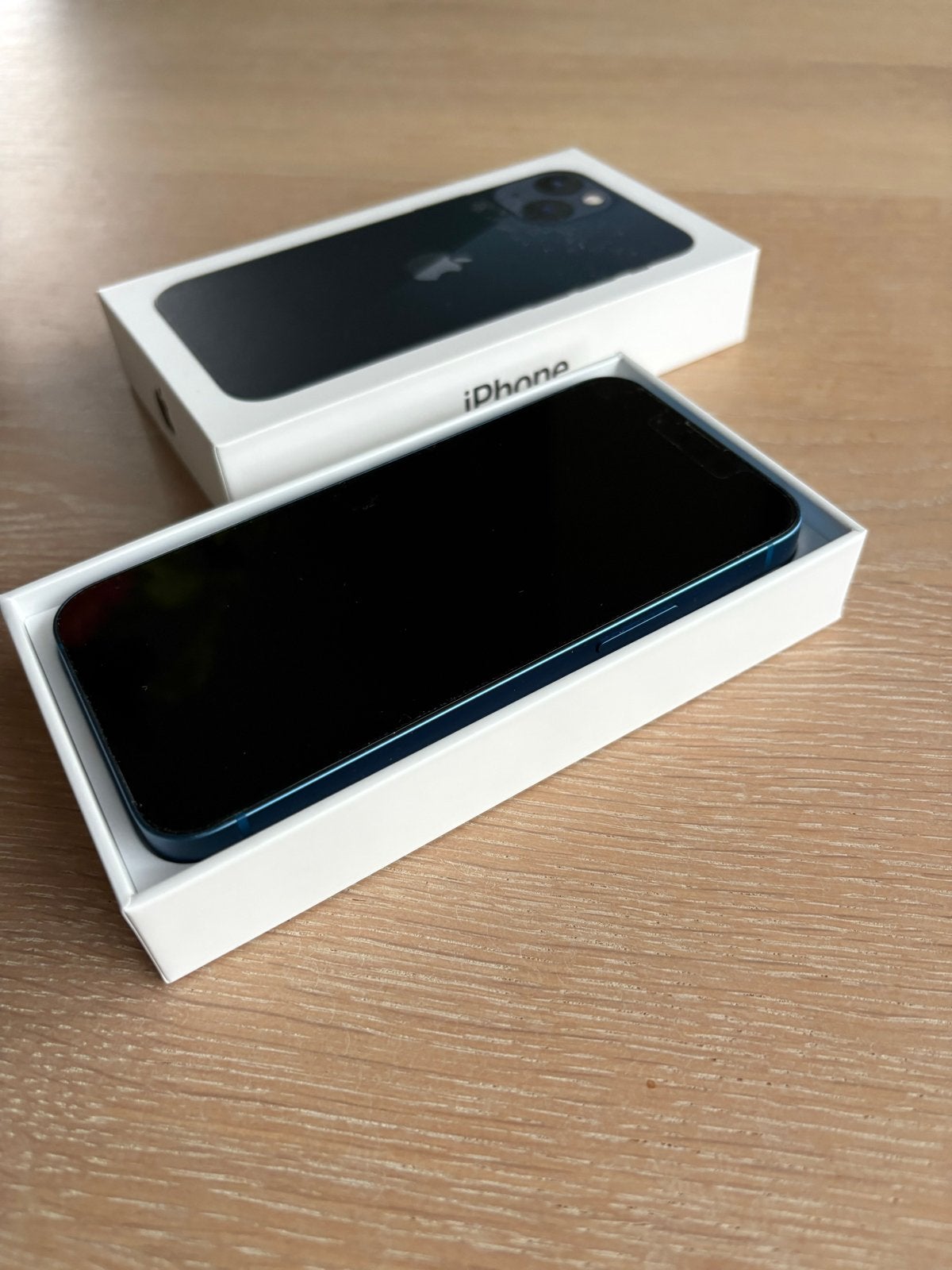 Foto 9 van Apple iPhone 13 Blauw 128GB - perfecte staat