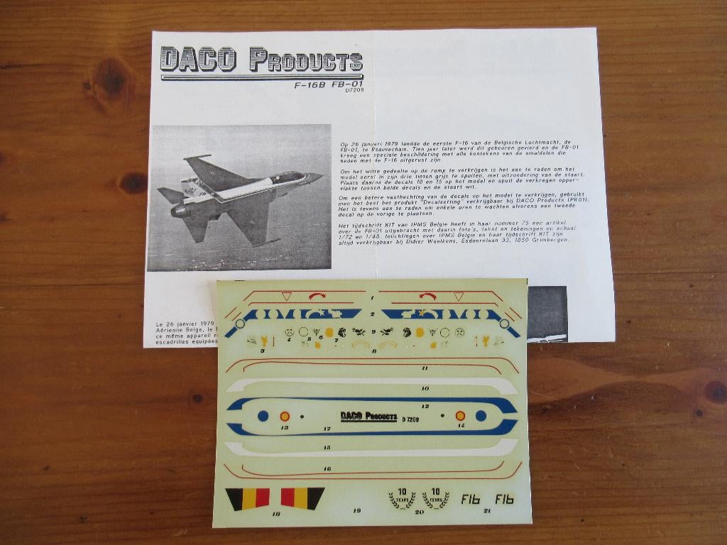decals F-16B "10 Years F-16"  (Daco Products 1/72), Overige merken, 1:72 tot 1:144, Ophalen of Verzenden, Zo goed als nieuw