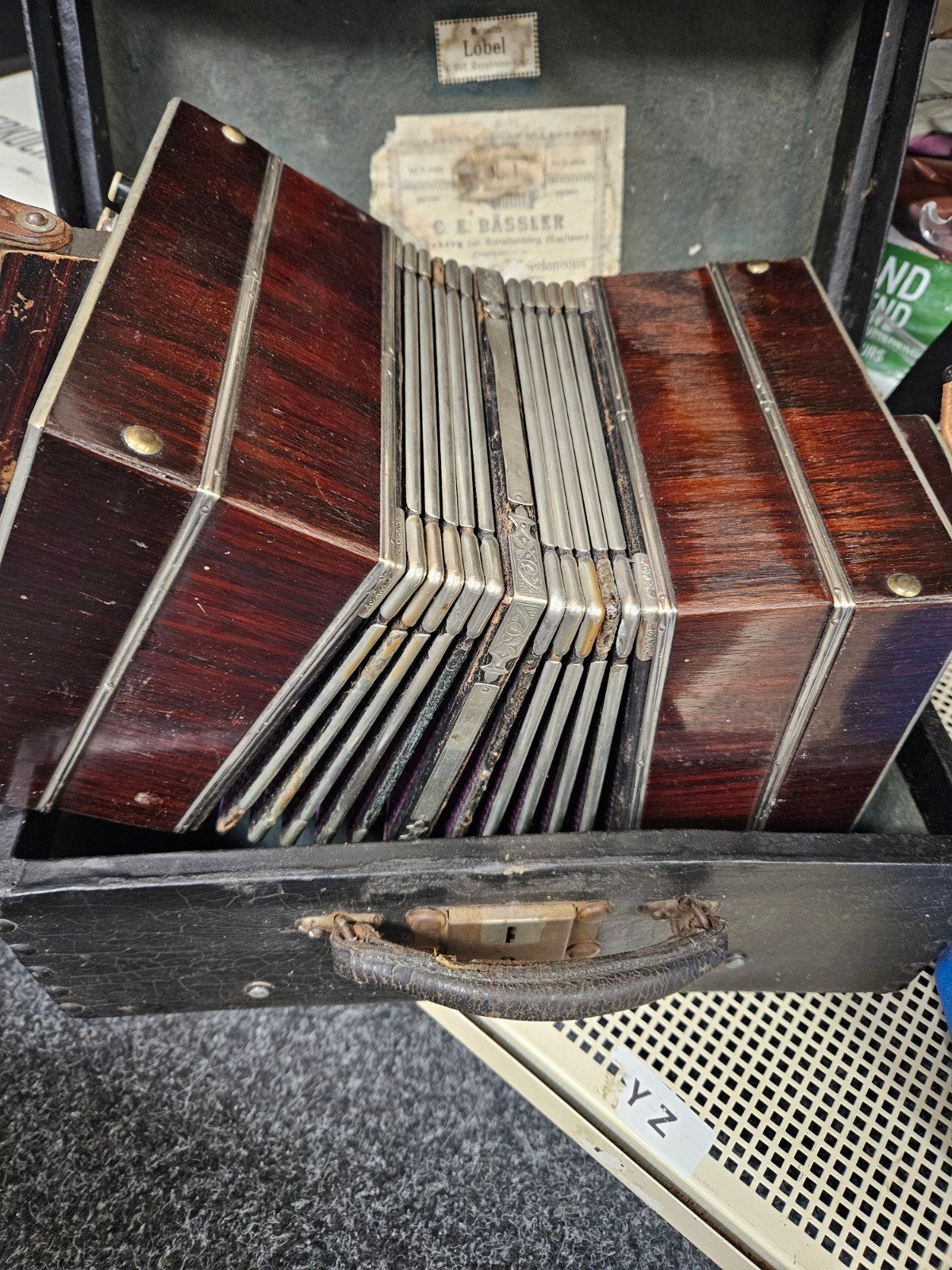 Antieke bandoneon/concertina in koffer - C.E. Bässler, Ophalen, Gebruikt, Overige soorten, Met koffer of draagtas