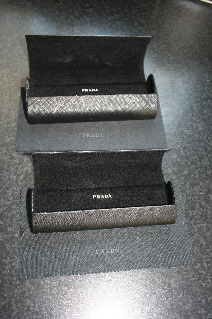 Prada Brillendoos - Zonnebril - Bril  Prada, Gebruikt, Prada, Zwart, Ophalen of Verzenden