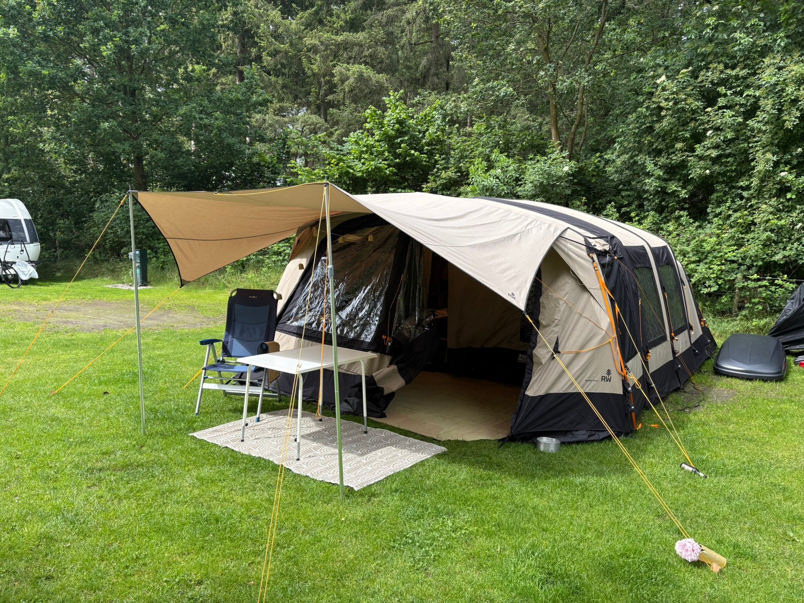 Opblaasbare Redwood Navarro AIR  440 bungalowtent, Caravans en Kamperen, Ophalen, Nieuw, Tot en met 6
