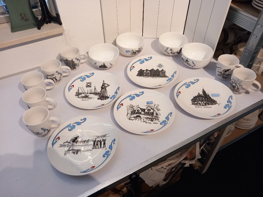 Jet 11 Stedentocht servies, Huis en Inrichting, Keramiek, Overige typen, Ophalen of Verzenden, Zo goed als nieuw
