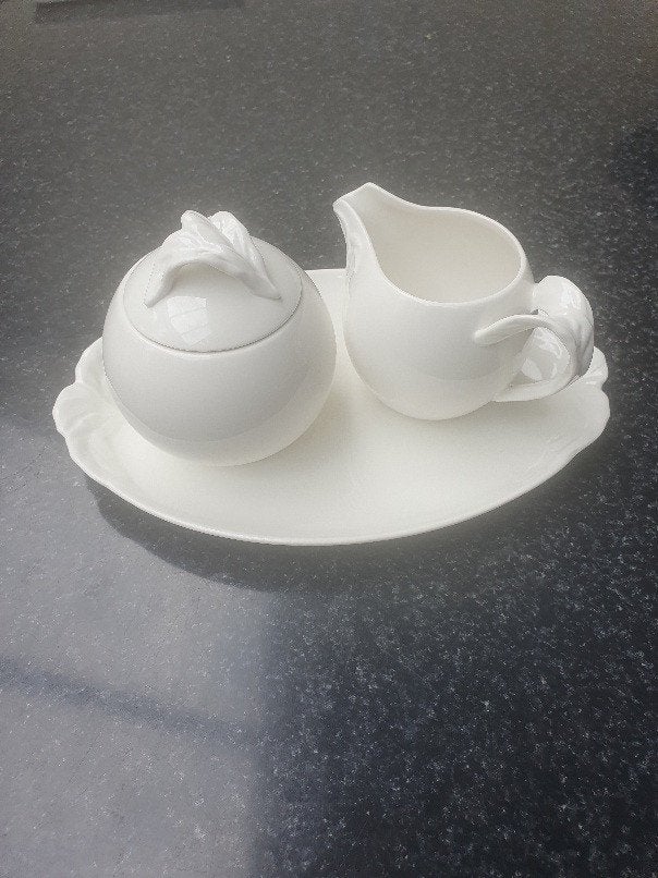 Villeroy en Boch Foglia  roomstel wit als nieuw, Vintage, Ophalen of Verzenden, Zo goed als nieuw, Porselein