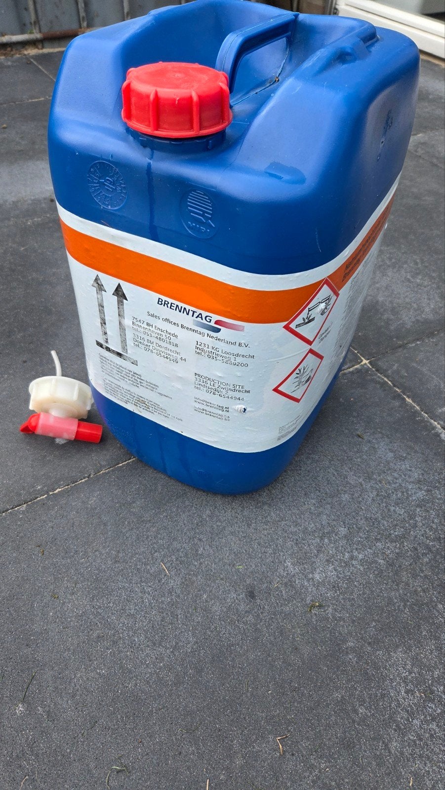 jerrycan 25 liter met kraantje, Tuin en Terras, Ophalen, Kunststof, Gebruikt, Met kraantje