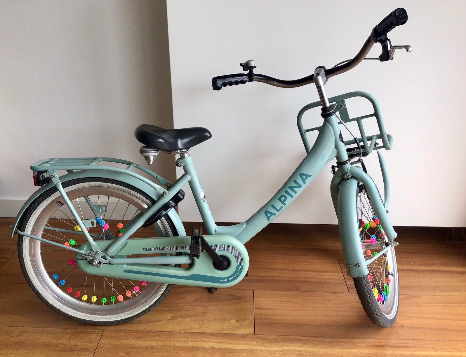 Erg mooi Alpina kinderfiets 20inch, Fietsen en Brommers, Fietsen | Meisjes, Ophalen, Terugtraprem, 20 inch, Handrem
