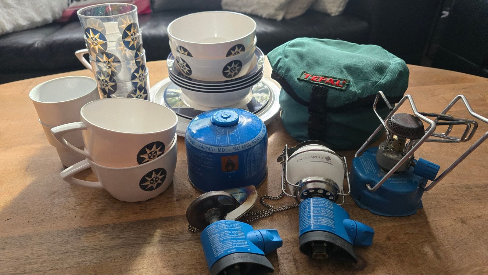 Complete kampeeruitrusting: Kookgerei, verlichting, servies, Caravans en Kamperen, Ophalen of Verzenden, Gebruikt