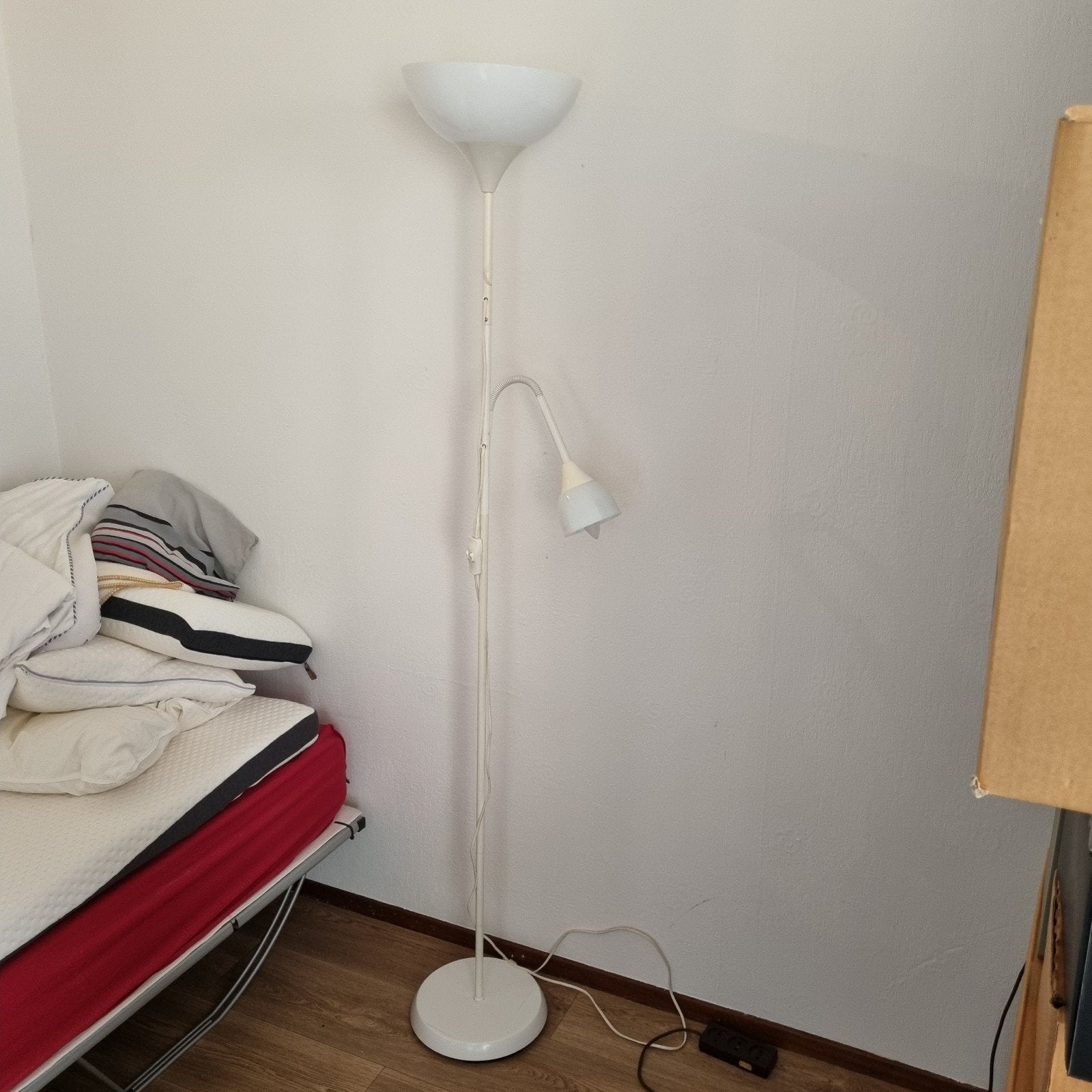 Witte staande lamp met leeslampje - gratis ophalen, Ophalen, E27 (groot), 150 tot 200 cm, Kunststof