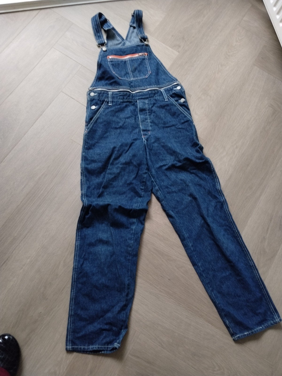 leuk model spijkerbroek, wijder model. maat 164., Ophalen of Verzenden, Zo goed als nieuw, Meisje, Broek