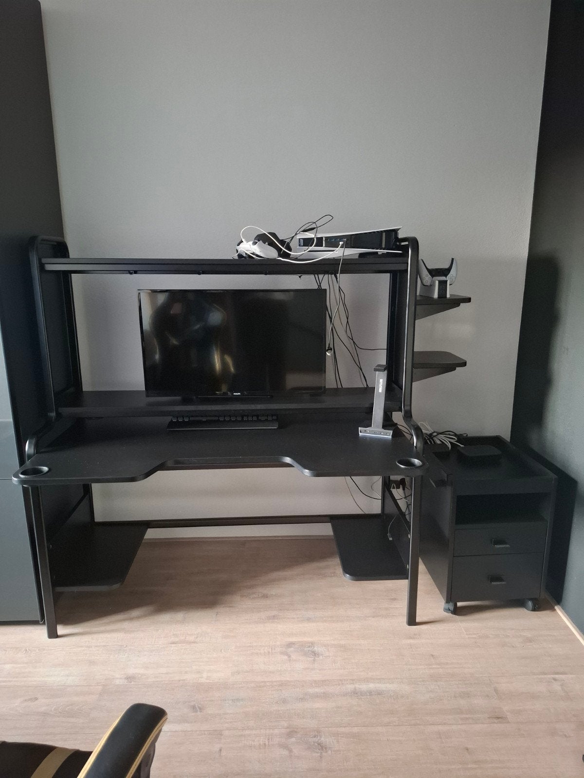 Gamebureau ikea, Huis en Inrichting, Bureaus, Ophalen