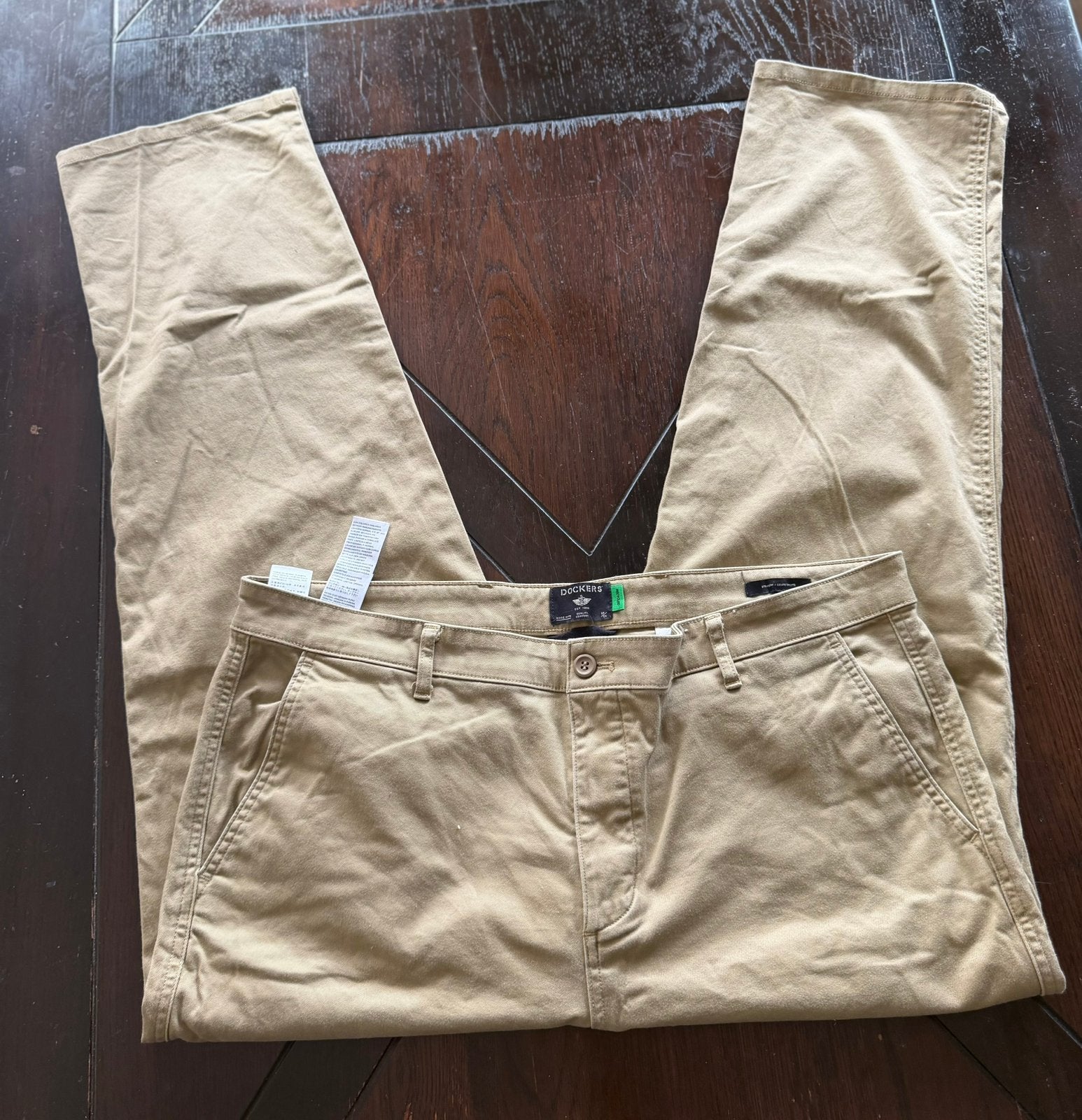 Dockers Chino Broek W38 L32 - Zo goed als nieuw, Kleding | Heren, Ophalen of Verzenden, Zo goed als nieuw, Overige maten, Beige