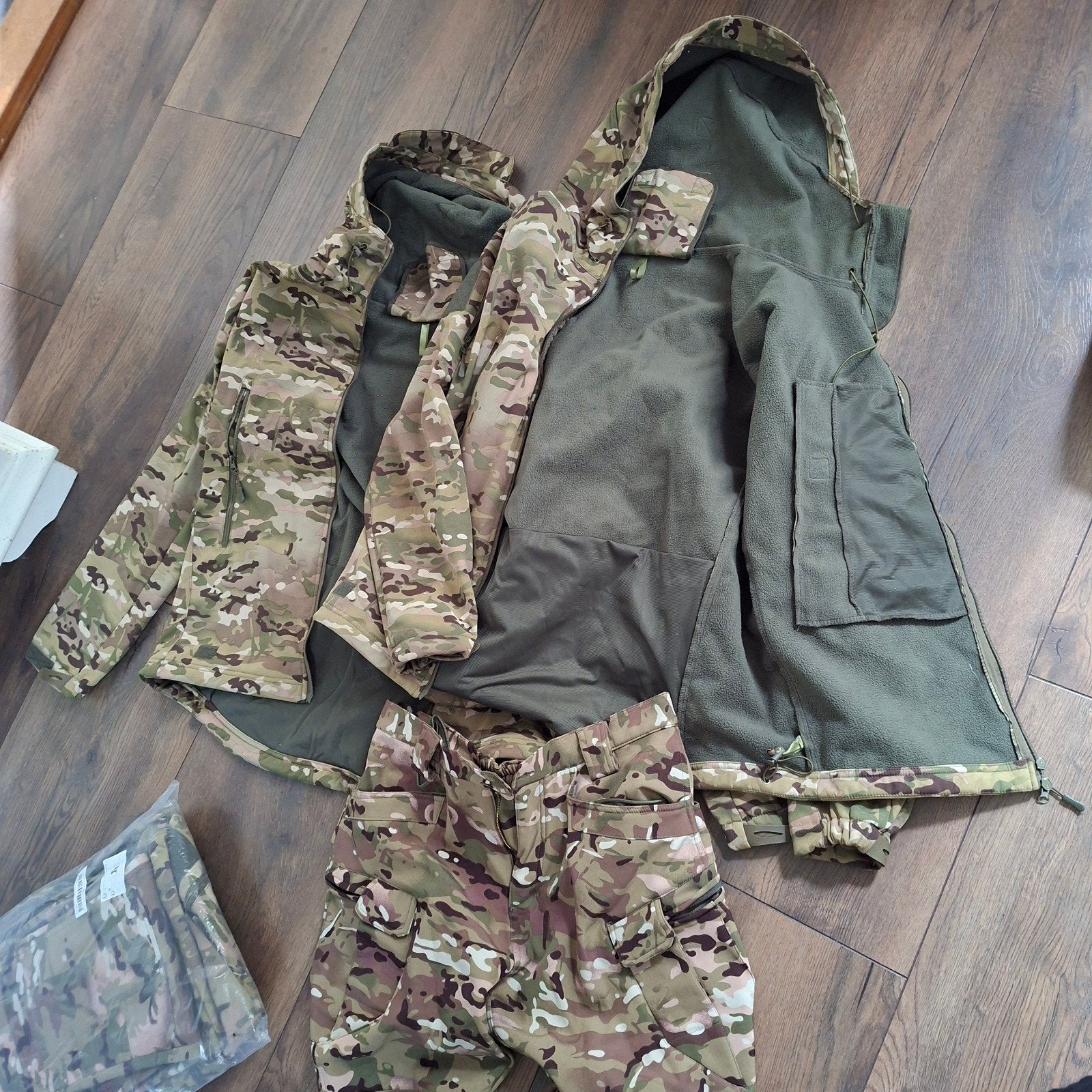 Airsoft camouflage broeken jassen en shirt xl xxl 3xl, Verzamelen, Militaria | Algemeen, Ophalen, Landmacht, Nederland, Kleding of Schoenen