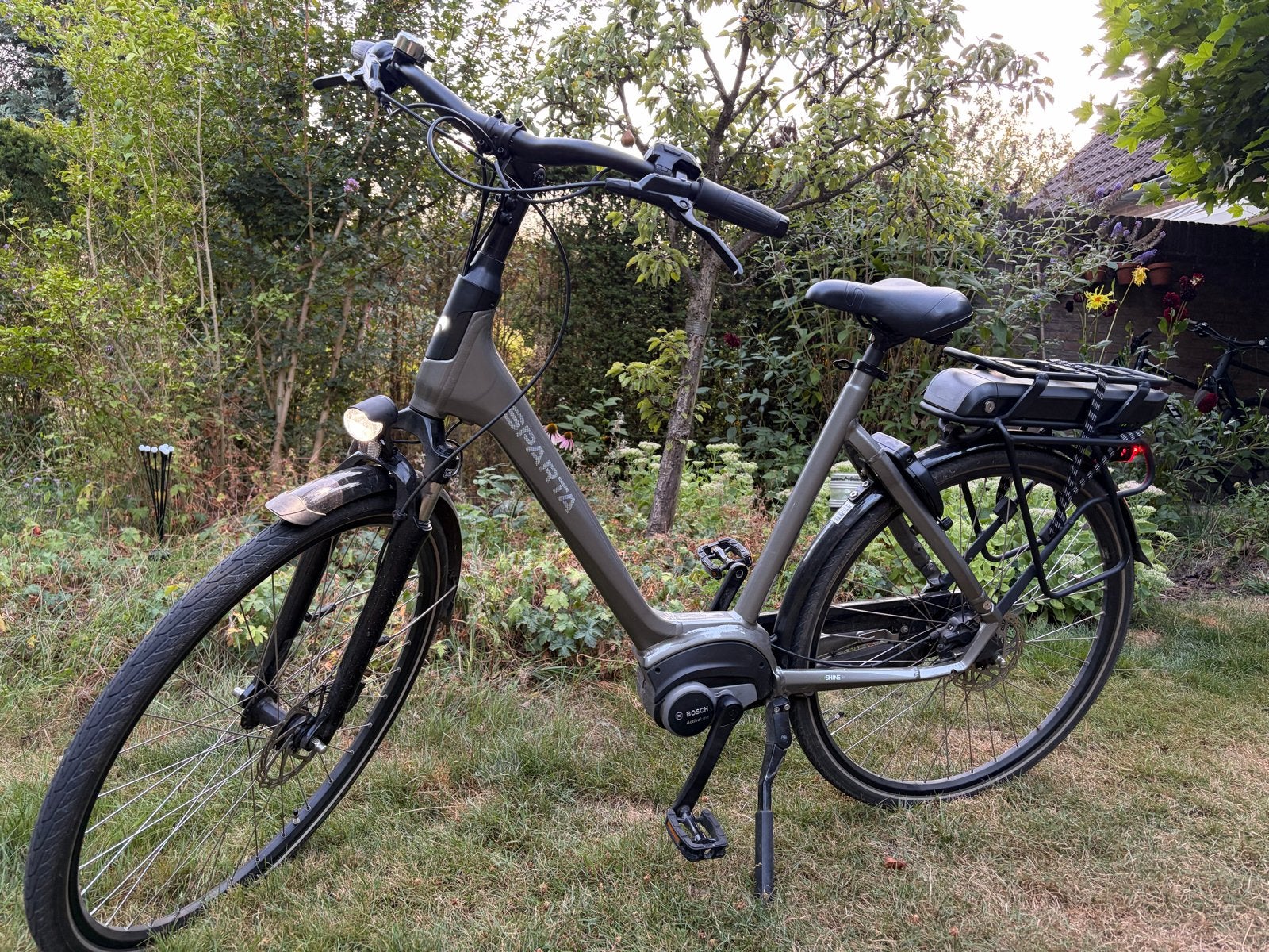 Sparta A-Shine 2024 Bosch motor en 7 versnellingen, Fietsen en Brommers, Ophalen, Sparta, Gebruikt, 50 km per accu of meer