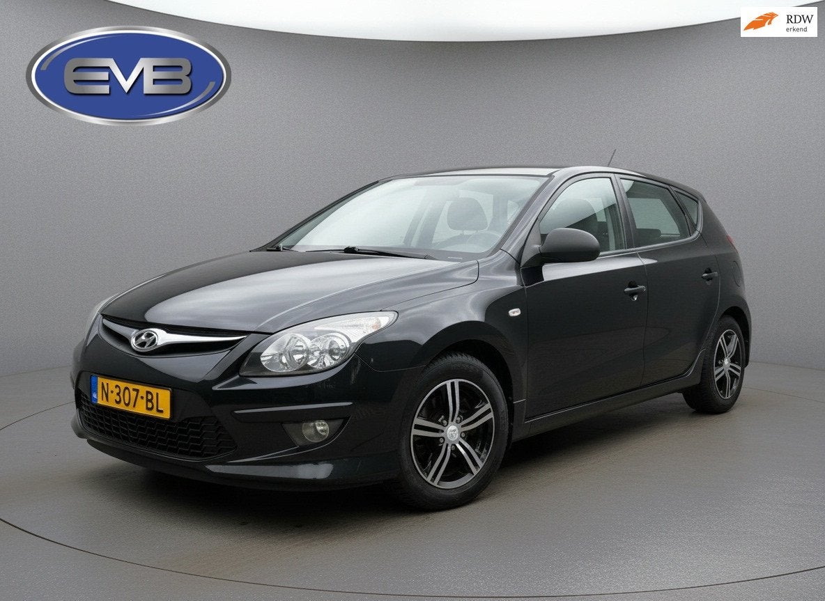 Hyundai I30 1.4i i-Drive Sport, airco, lichtmetalen velgen,