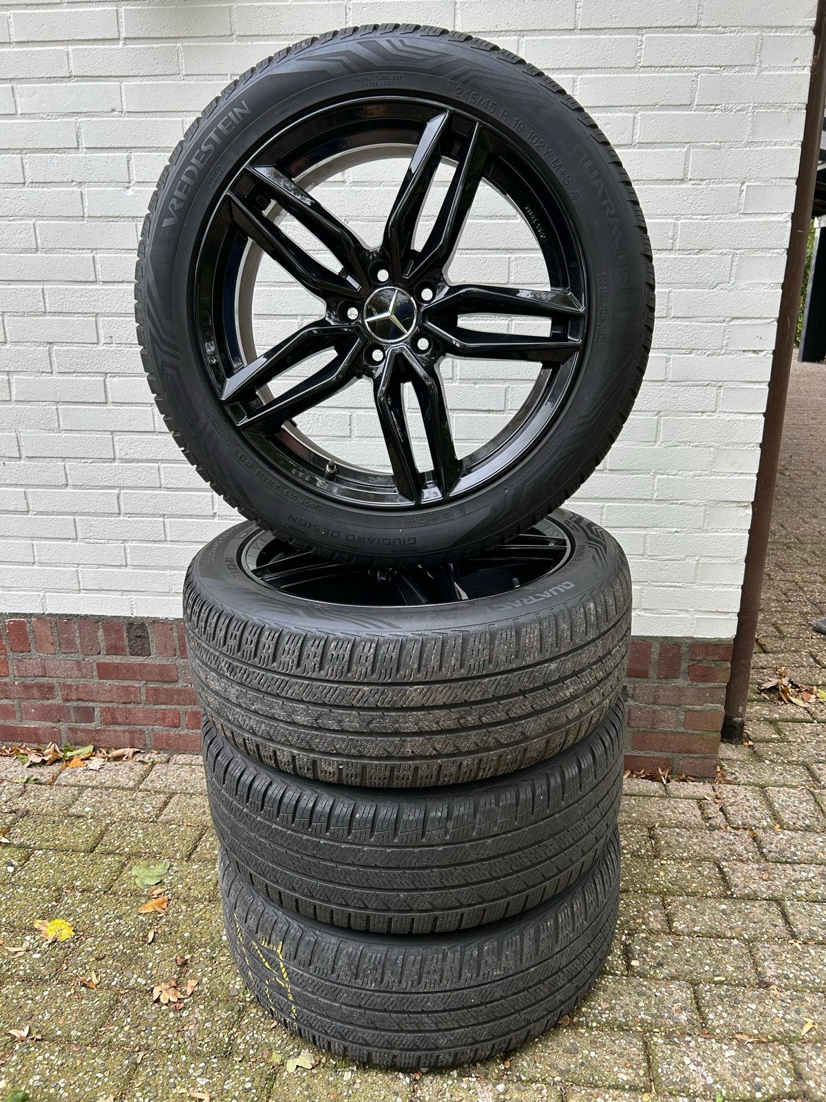 Mercedes Vito 19 inch velgen met All Season banden, Banden en Velgen, All Season, Ophalen, 19 inch