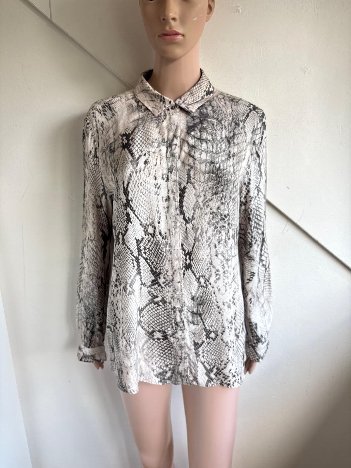 Marc Cain zijden blouse maat N4 = 40 slangenprint zijde, Kleding | Dames, Ophalen of Verzenden, Zo goed als nieuw, Maat 38/40 (M)