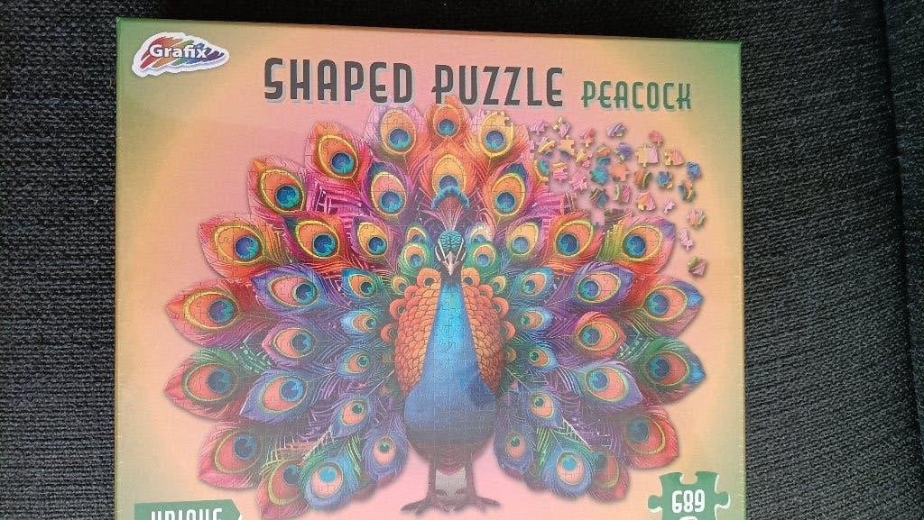Shaped puzzel 689 stukjes zit nog geseald, Hobby en Vrije tijd, Ophalen of Verzenden, Minder dan 500 stukjes, Nieuw, Legpuzzel