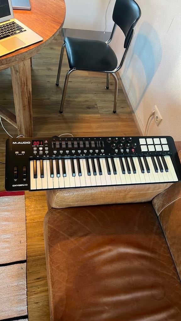 M-Audio Oxygen 49 MIDI-keyboard, Ophalen, Zo goed als nieuw, Minder dan 500 watt, Overige typen