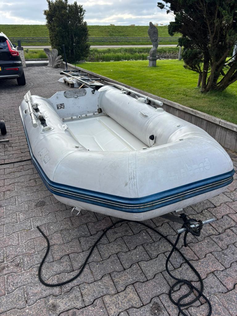 Motor bootje 4 pk maar 6 pk carburateur 4 takt, Ophalen, Zo goed als nieuw, Motor en Techniek, Motorboot