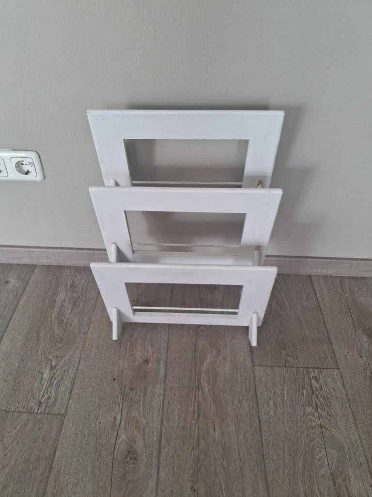 Brocante wit boekenrek - Af te halen in Venlo, Ophalen, 25 tot 50 cm, 50 tot 100 cm, Minder dan 100 cm