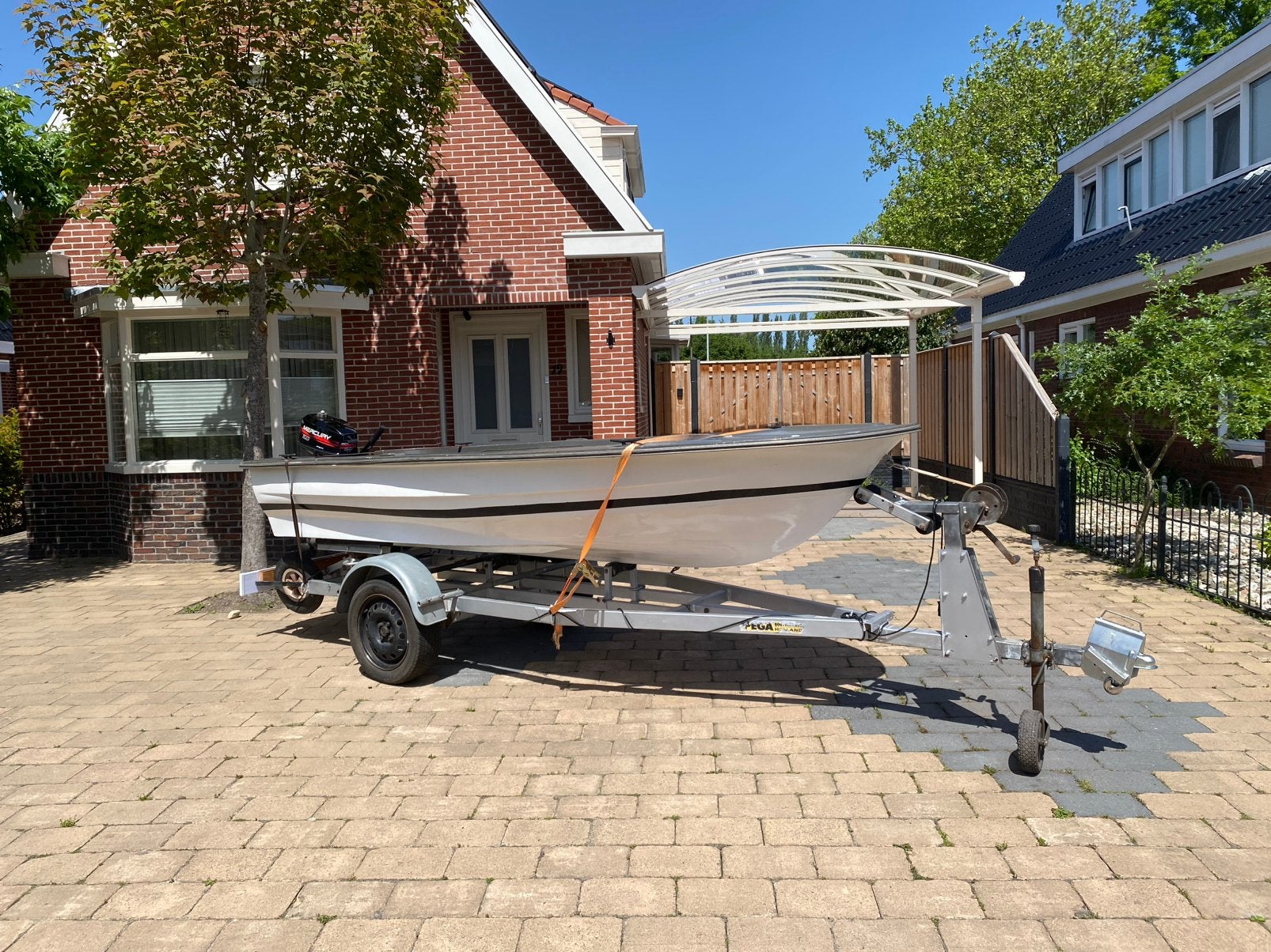 Vaarklare set! polyesterboot, 5pk Mercury & Pega trailer, Watersport en Boten, Speedboten, Gebruikt, Benzine, Minder dan 70 pk