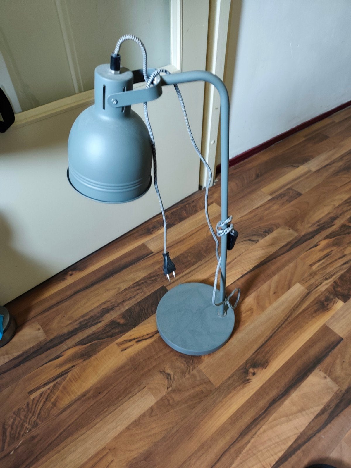Metalen tafel lamp, vloerlamp, Ophalen, Zo goed als nieuw, 50 tot 75 cm
