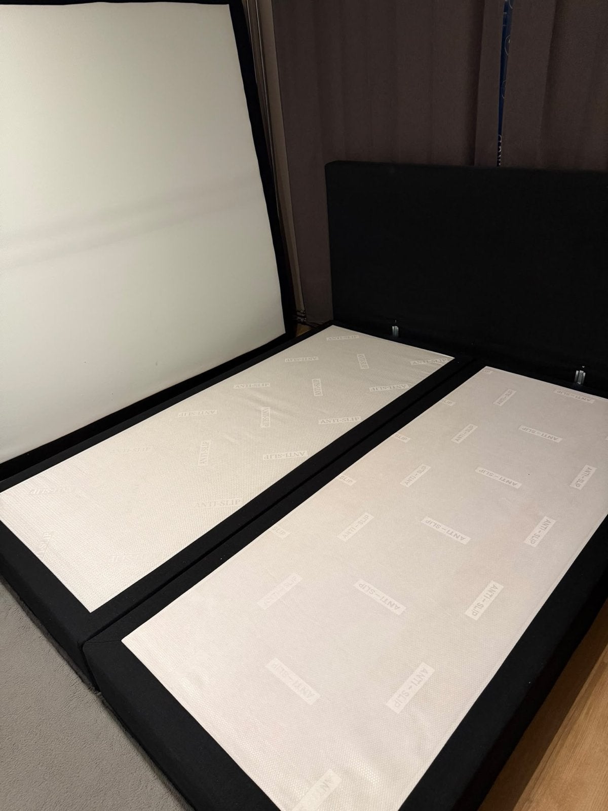 Zwart tweepersoonsbed 180x200 incl Matras, Zwart, Tweepersoons, Ophalen of Verzenden, Zo goed als nieuw