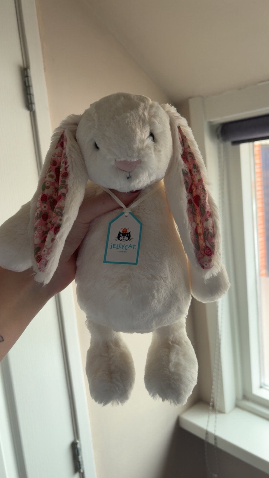 Jellycat blossom cream bunny medium, Ophalen of Verzenden, Zo goed als nieuw, Konijn